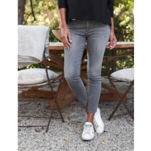 Frank & Eileen Sligo Italian Performance Denim Size 30